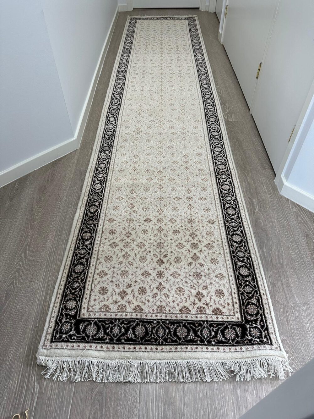 Indian Kashmir Hand Made 100% Wool